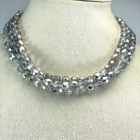 Stunning Cookie Lee Silver Tone White Faceted Glass Beaded MultiLayered Necklace - Picture 1 of 9